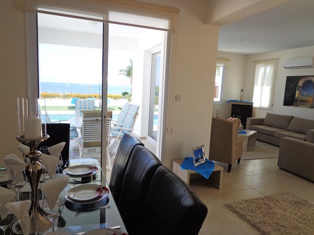 Villa Latchi Riviera Beach No.2 *